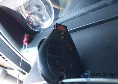 2015 Ram 1500 Outdoorsman из США, поврежденный, VIN 1C6RR6LT0FS639442